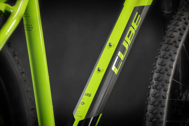 2021 Cube Aim Pro Mountain Bike in Green-3