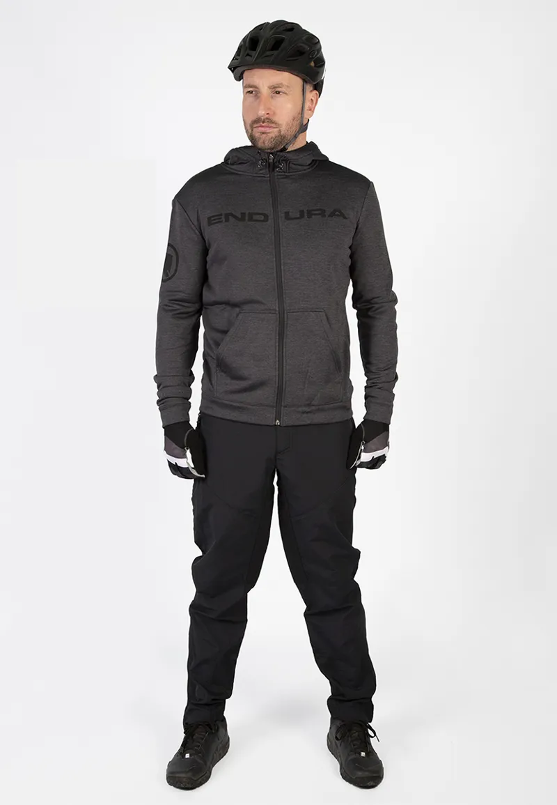 Endura Hummvee Hoodie in Black-2