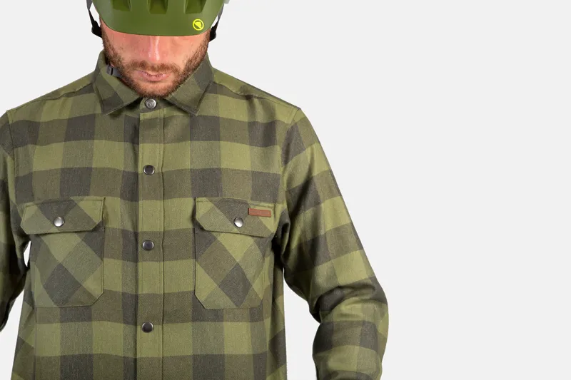 Endura Hummvee Flannel Shirt in Bottle Green-3