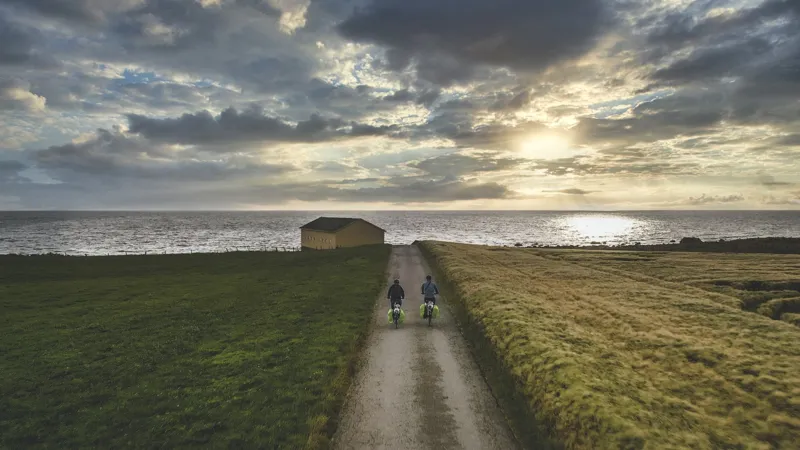 Cube Touring Hybrid One 500 Men's Electric Bike in Grey/White-6