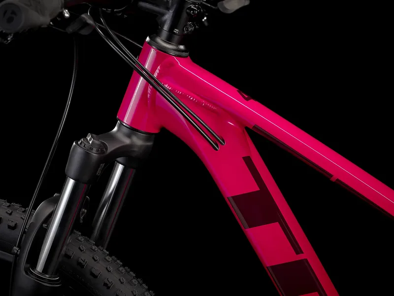 2022 Trek Marlin 4 Hardtail Mountain Bike in Magenta-9