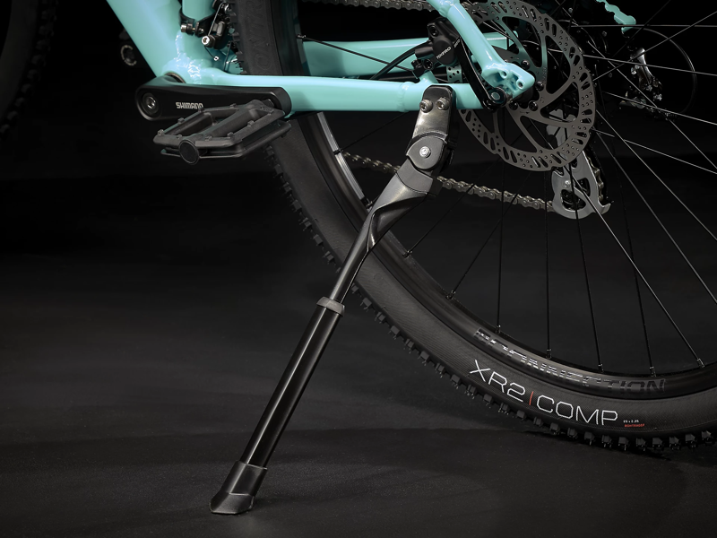 2022 Trek Marlin 5 Hardtail Mountain Bike in Green Yellow-3