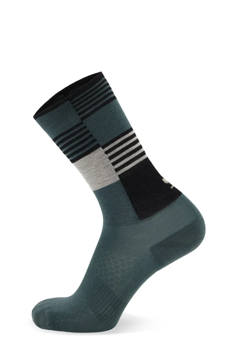 Mons Royale Unisex Atlas Crew Sock Burnt Sage Check