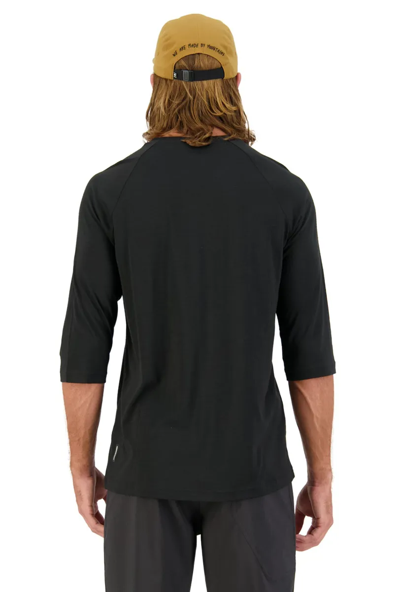 Mons Royale Mens Tarn Merino Shift Raglan 3/4-1