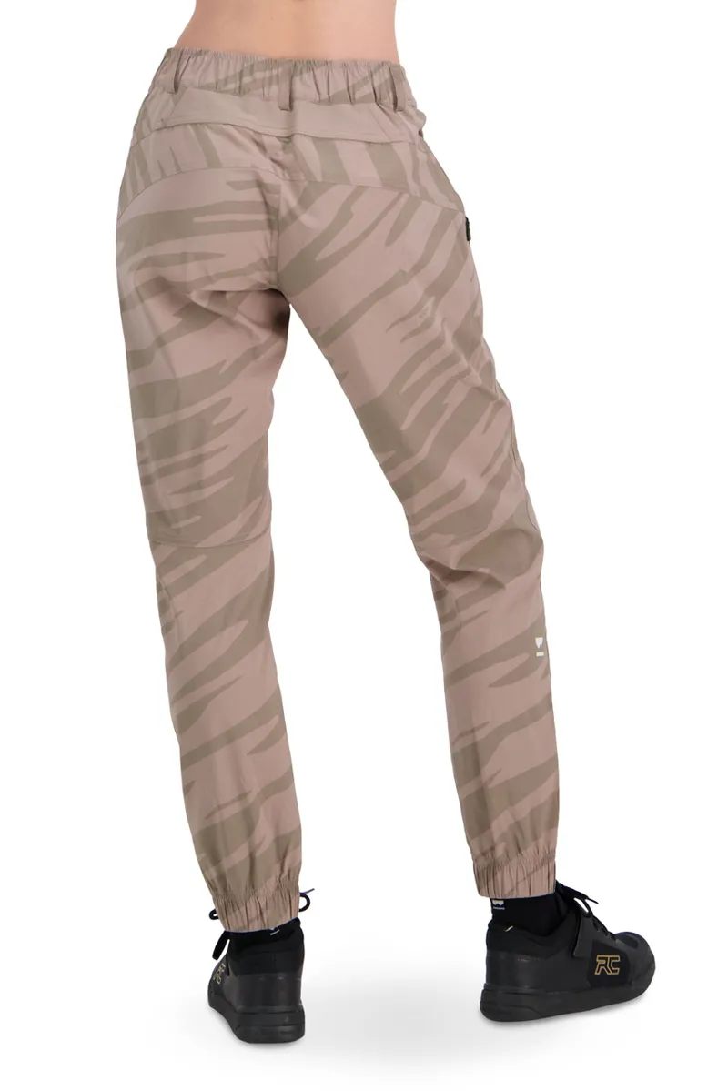 Mons Royale Womens Virage Pants Undercover Camo-2