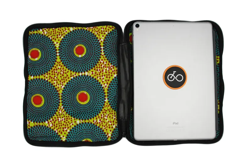 Cycle of Good Recycled inner tube tablet and Laptop Case 41x30cm-2