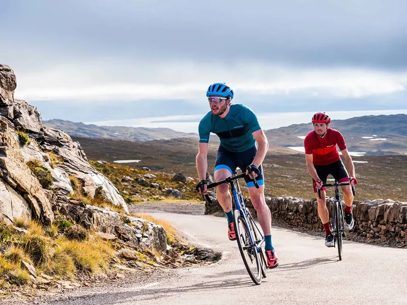 Endura BaaBaa Merino Winter Socks in Bottle Green-1